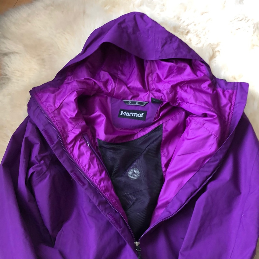 Marmot rain jacket as medium